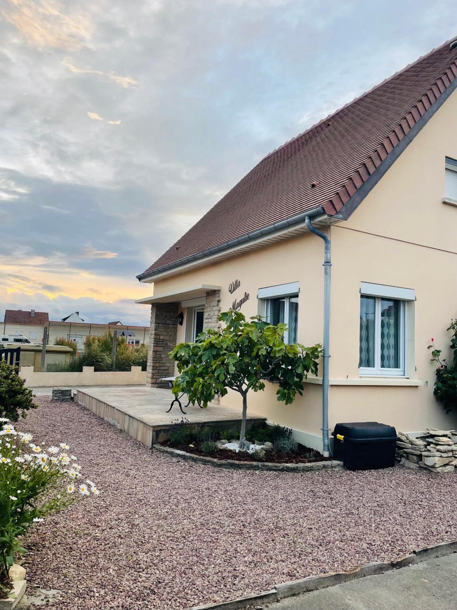 Villa Magulie, Le Calme En Bord De Plage Ver-sur-Mer Exterior photo