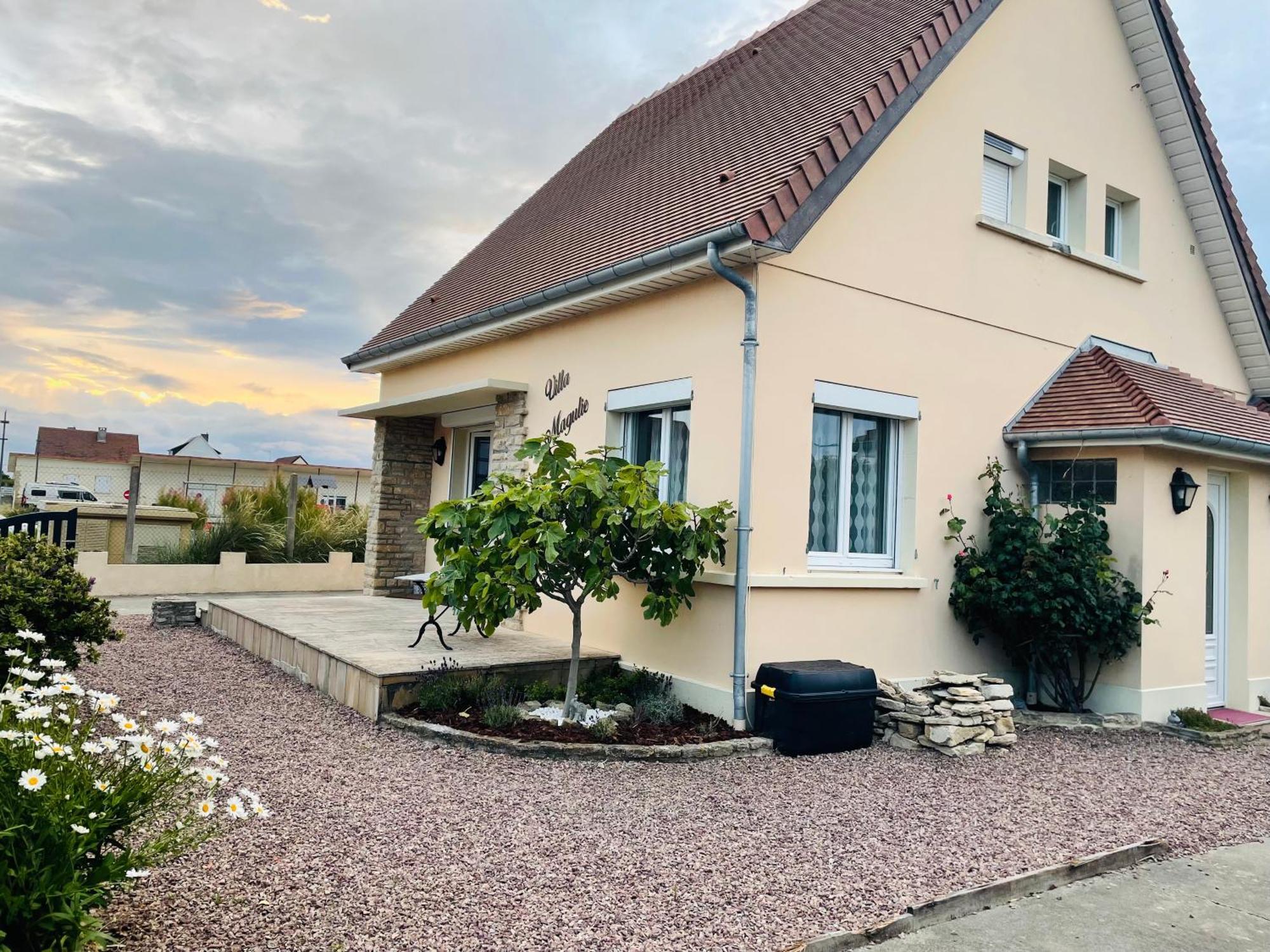 Villa Magulie, Le Calme En Bord De Plage Ver-sur-Mer Exterior photo